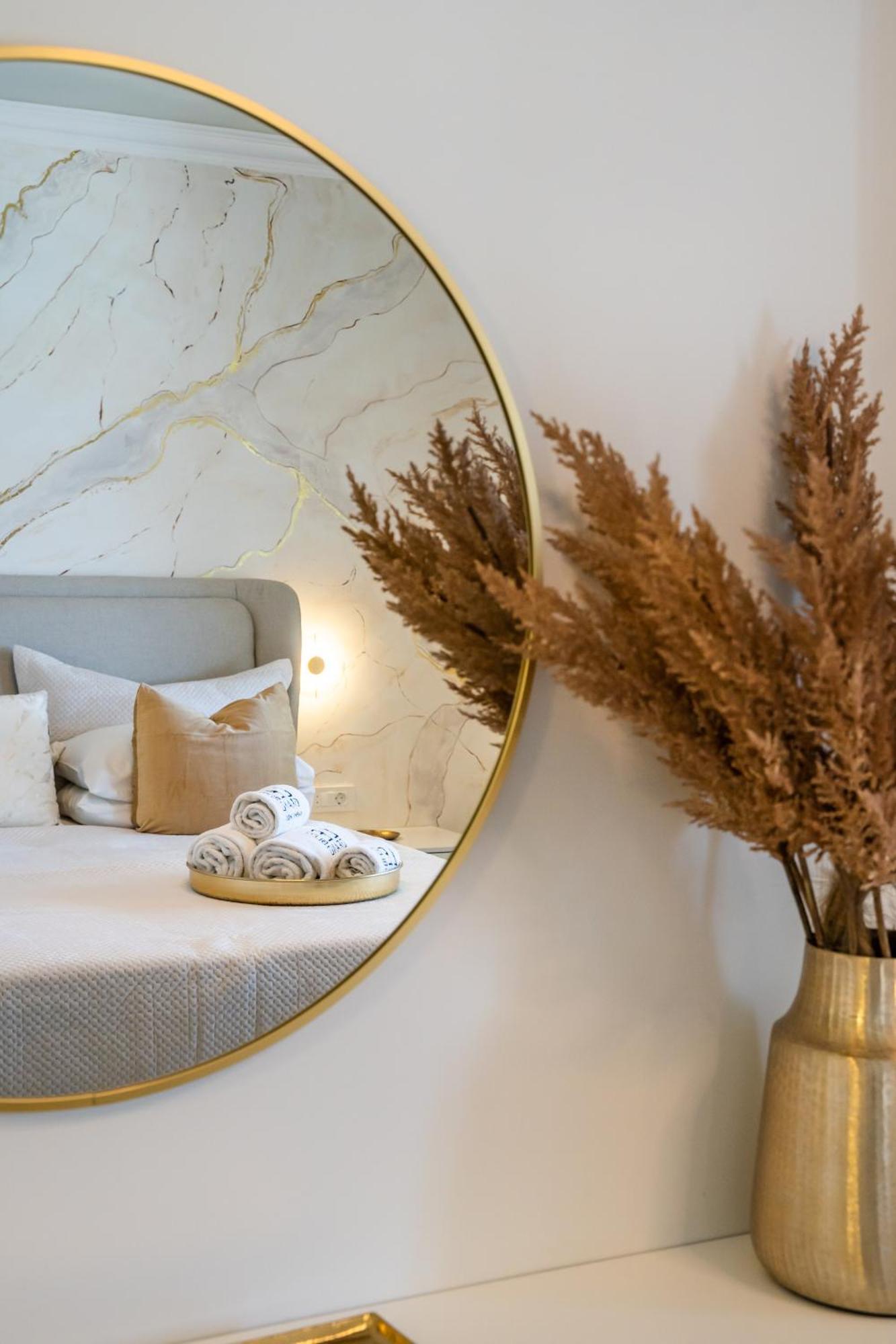 Le Grand Bleu Studios & Apartments Lefkos  Rom bilde